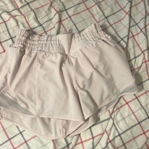 Size 6 Lululemon hottie hots